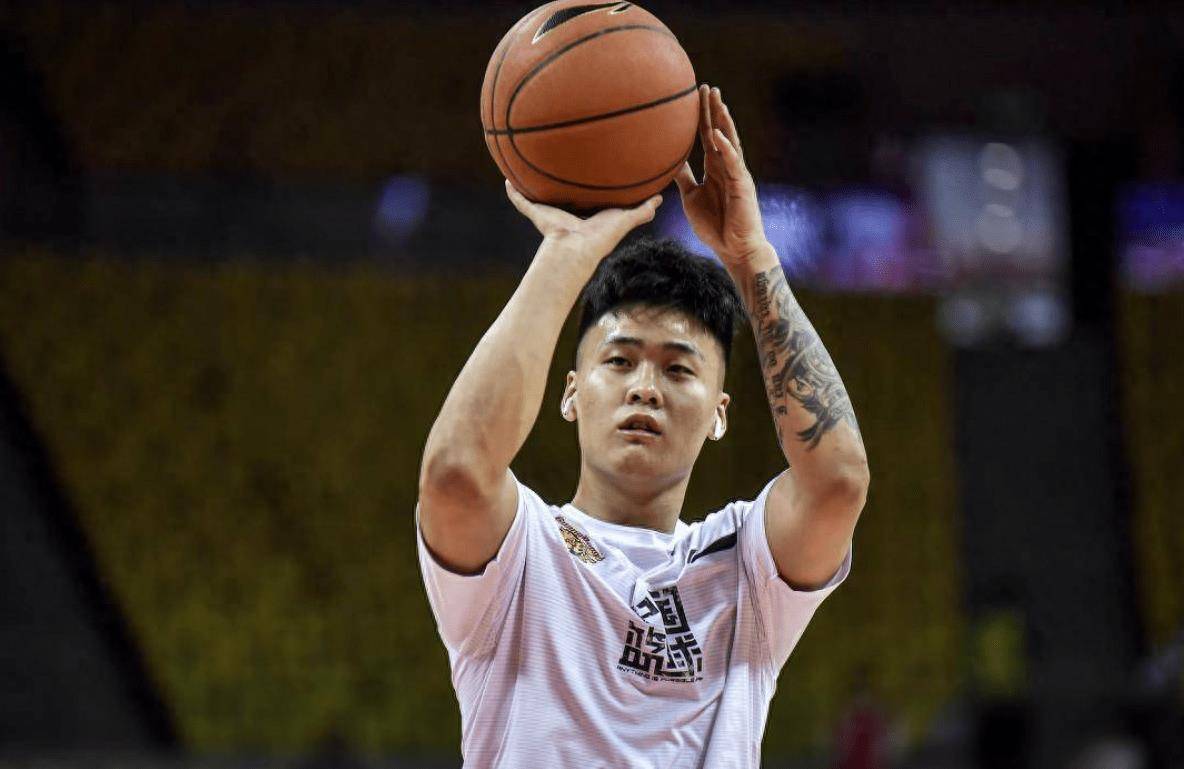 一触即发：谁将在比赛中崭露头角？的简单介绍
